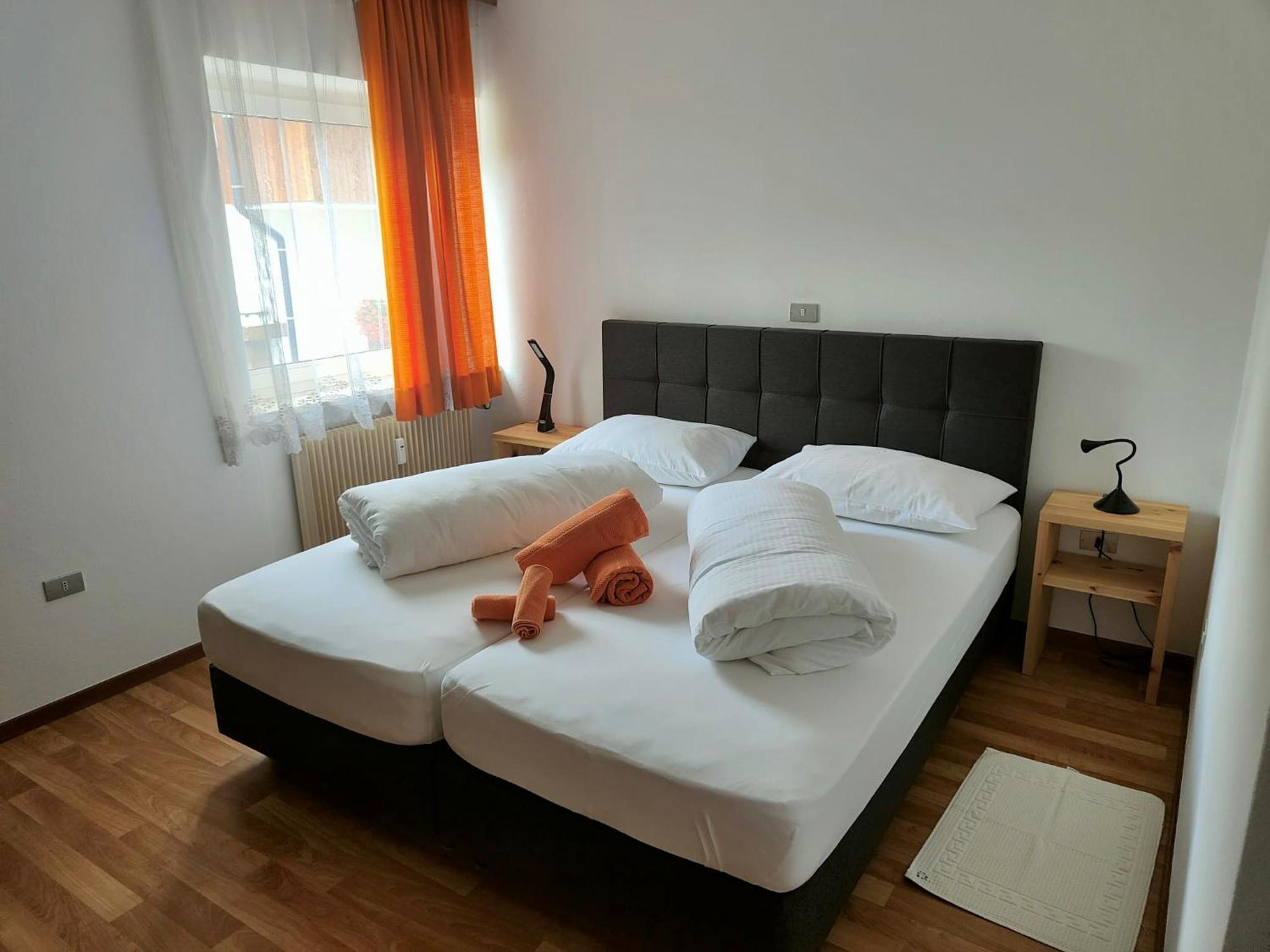 Apartments Drei Zinnen Сан Кандидо Стая снимка