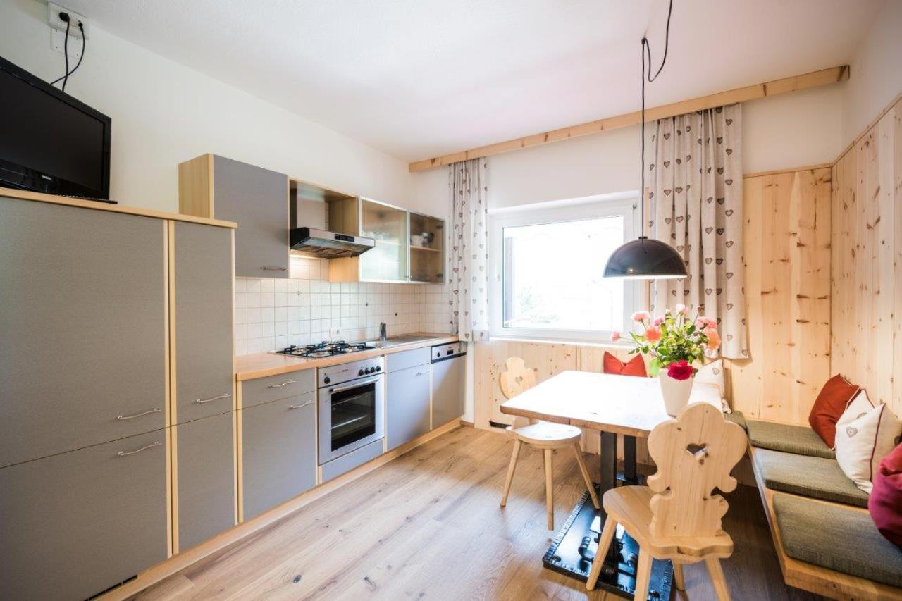 Apartments Drei Zinnen Сан Кандидо Стая снимка